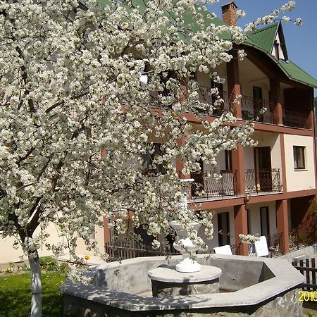 Bed and Breakfast Mokus Panzio Bicfalau Экстерьер фото